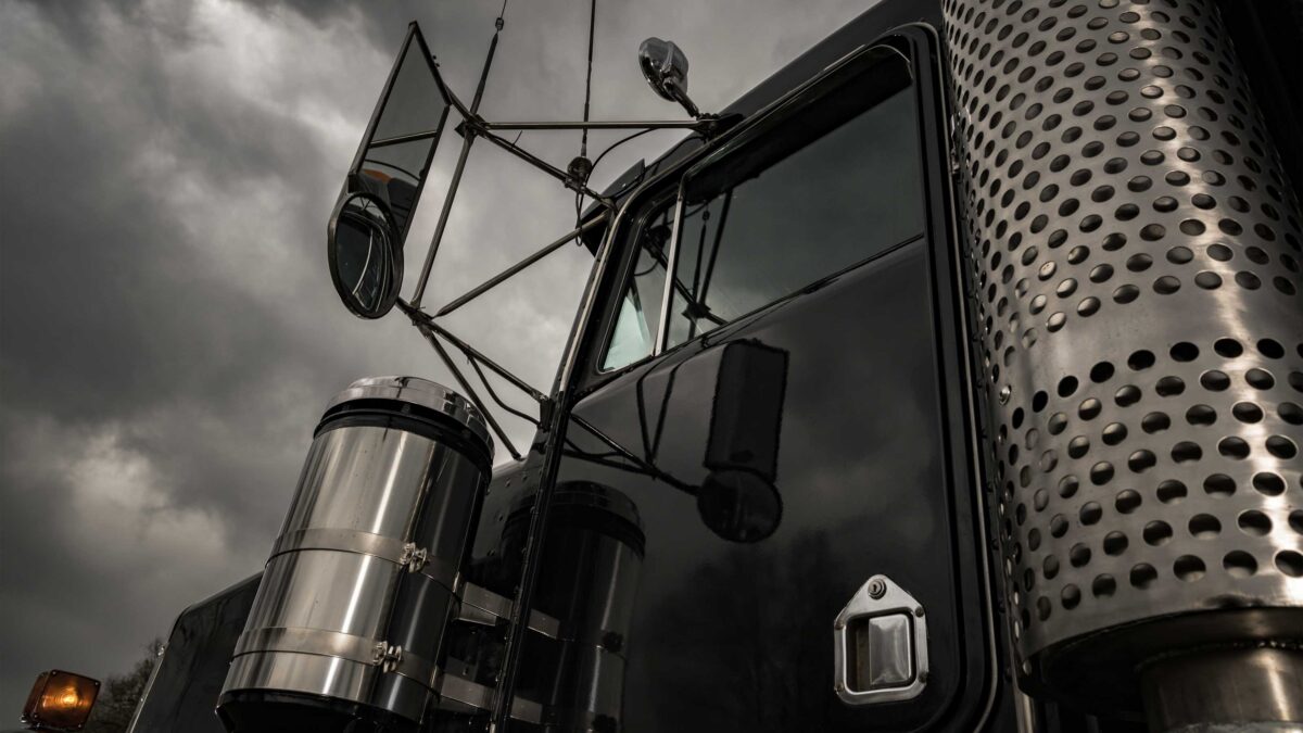 How Seasonal Changes in Arizona Impact Truck Drivers